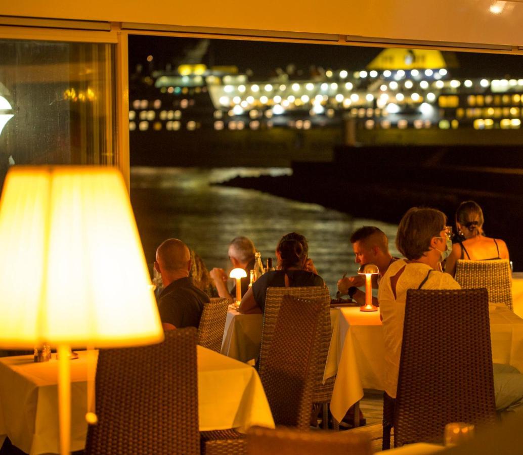 Hotel La Pietra Restaurant & Spa LʼÎle-Rousse Buitenkant foto