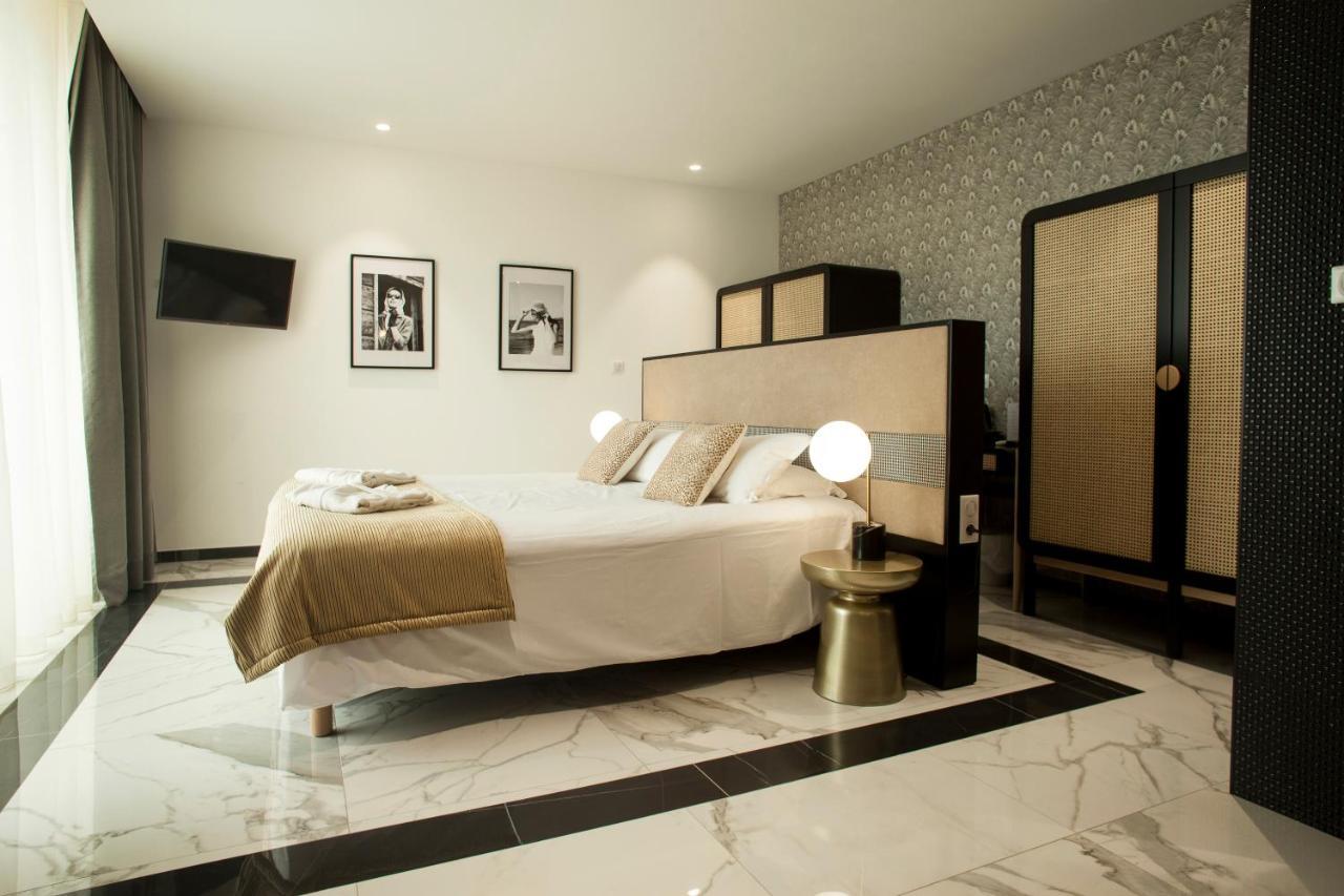 Hotel La Pietra Restaurant & Spa LʼÎle-Rousse Buitenkant foto