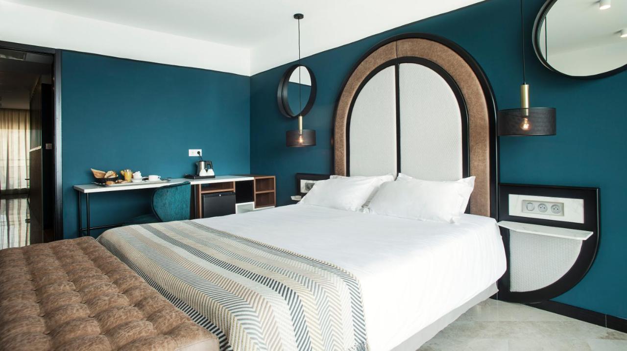 Hotel La Pietra Restaurant & Spa LʼÎle-Rousse Buitenkant foto