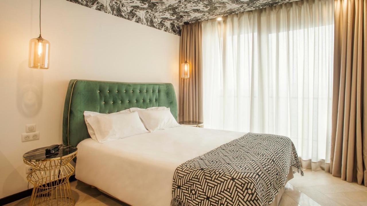 Hotel La Pietra Restaurant & Spa LʼÎle-Rousse Buitenkant foto